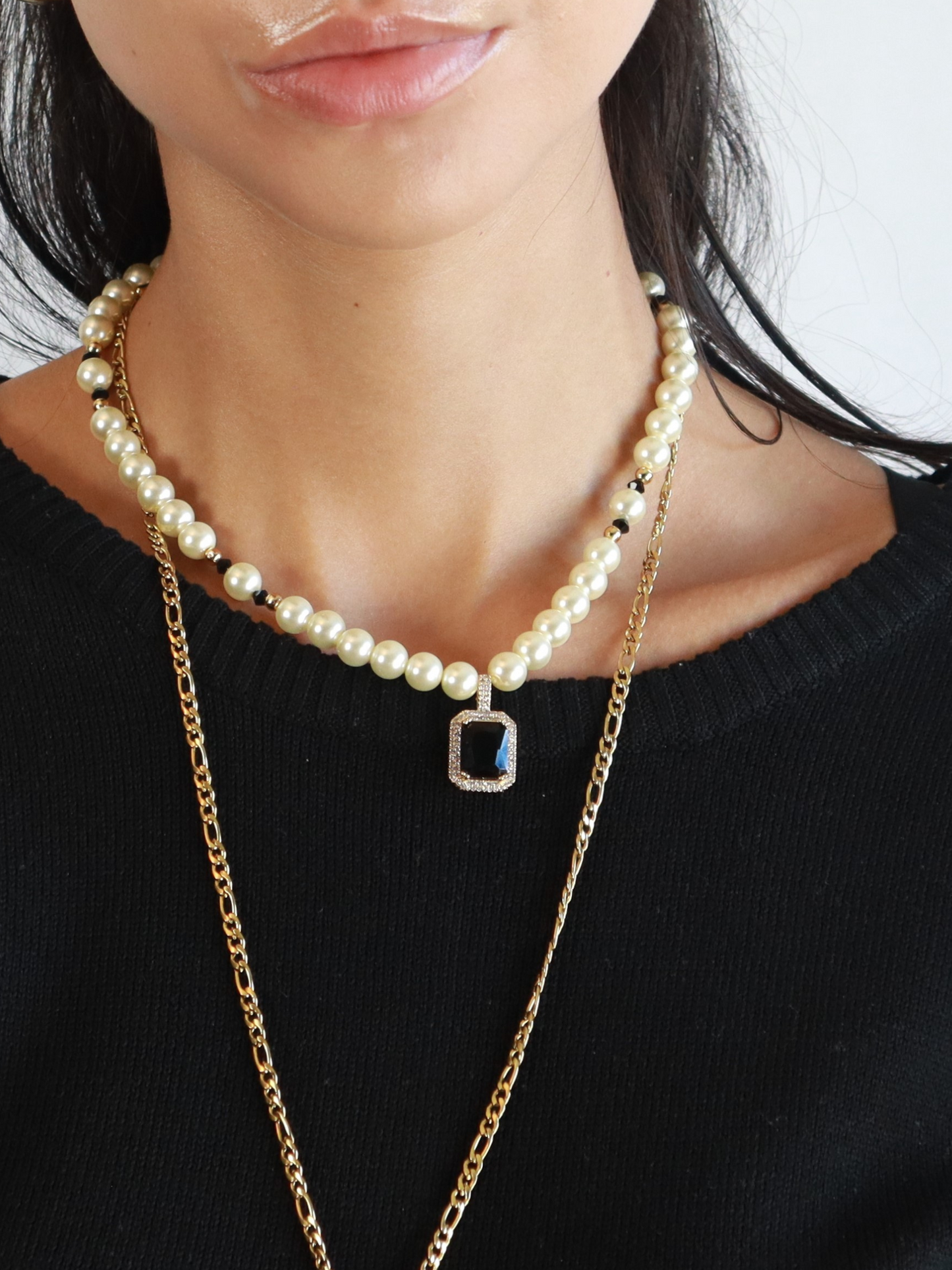 Black Emerald pearl Choker